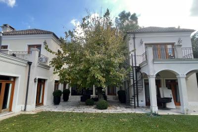 Casa 5 dormitorios en venta en General Pacheco, Tigre