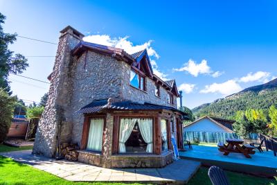 Casa 3 dormitorios en alquiler temporario en Villa los Coihues, Bariloche