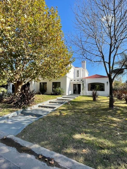 Casa 5 dormitorios en venta en Santa Barbara, Tigre