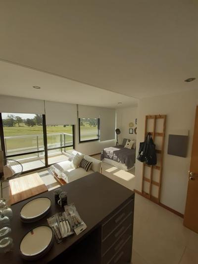 Departamento en venta en Pilar Golf, Pilar