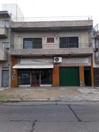 Edificio en Block en venta en Sarandi, Avellaneda