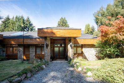Casa 5 dormitorios en venta en Arelauquen Golf & CC, Bariloche