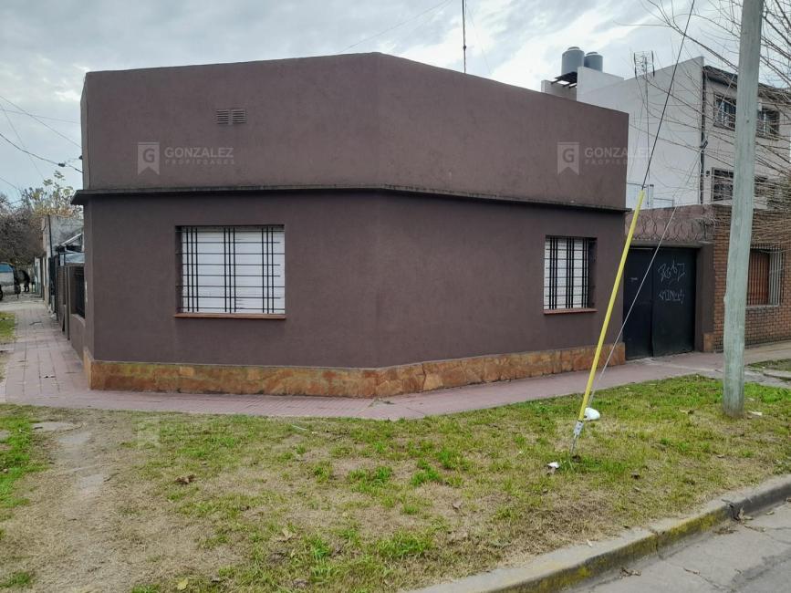 Casa 2 dormitorios en alquiler en Pilar