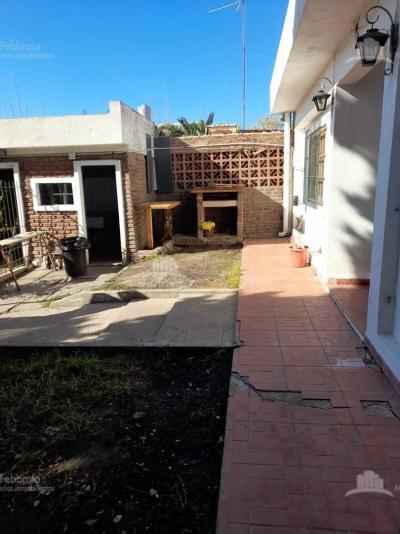 Casa 2 dormitorios en alquiler en CUBA Villa de Mayo, Malvinas Argentinas