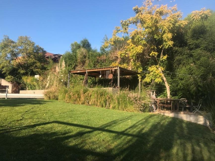 Casa 4 dormitorios en alquiler temporario en Santa Barbara, Tigre