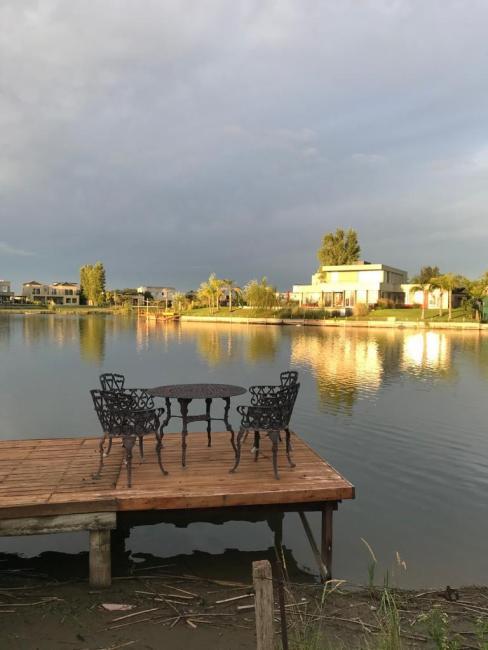 Casa 4 dormitorios en alquiler en Villanueva, Tigre