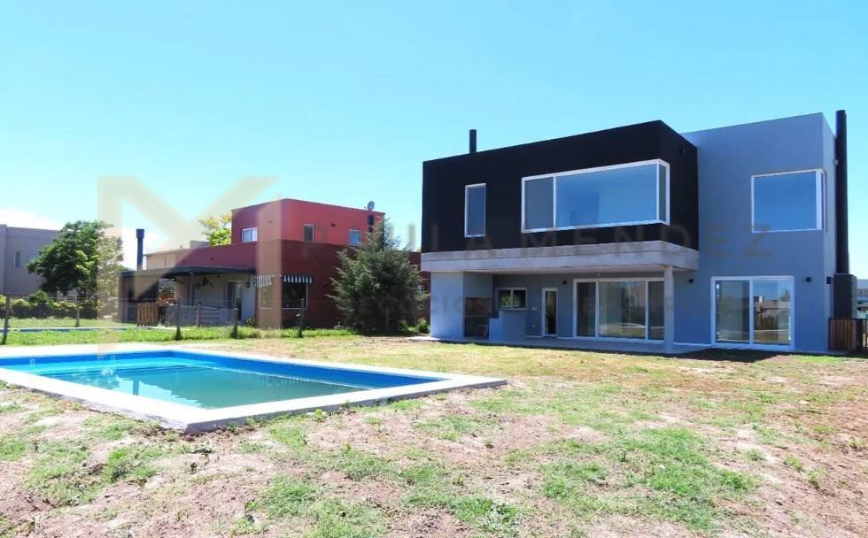 Casa 3 dormitorios en venta en El Canton, Escobar