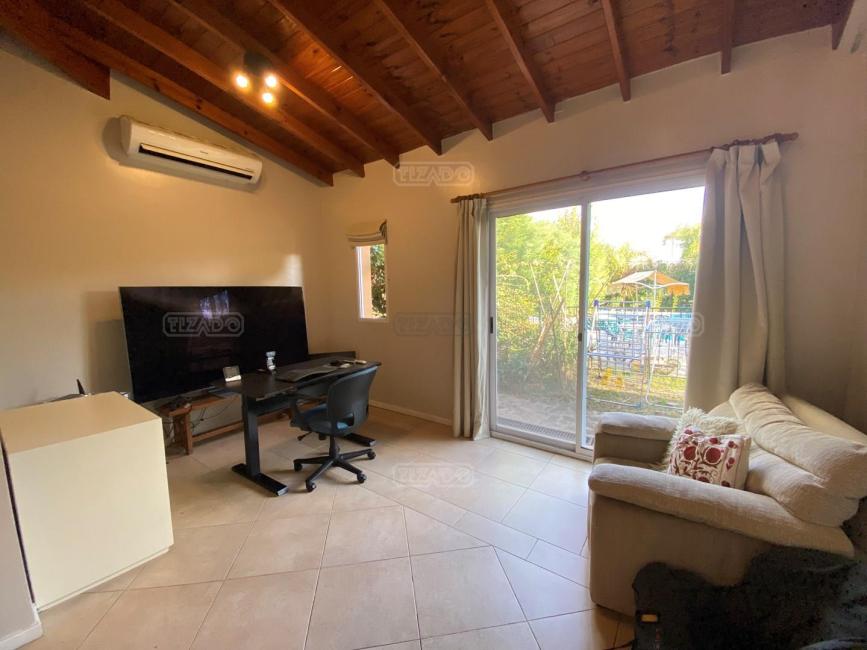 Casa 4 dormitorios en venta en Pilar del Este, Pilar