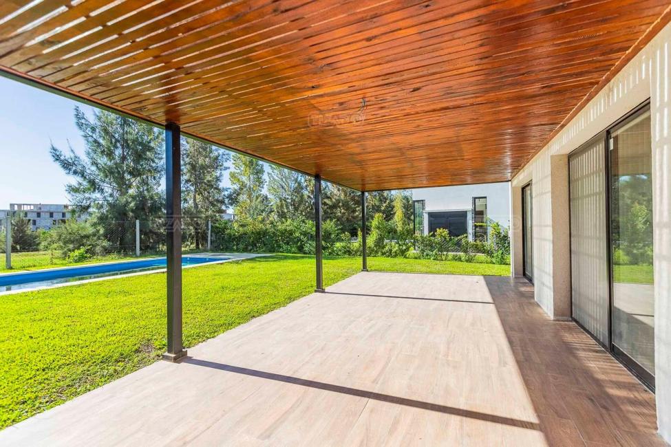 Casa 4 dormitorios en alquiler en Nordelta, Tigre