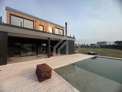 Casa 4 dormitorios en alquiler en Villanueva, Tigre