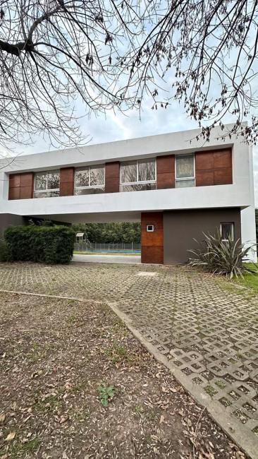 Casa 3 dormitorios en venta en Francisco Álvarez, Moreno