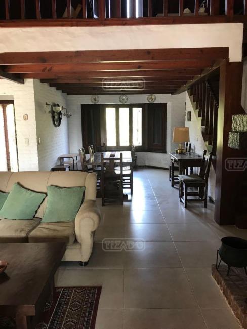 Casa 3 dormitorios en alquiler en Village Golf & Tennis, Pilar