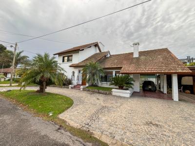 Casa 3 dormitorios en venta en Champagnat, Pilar