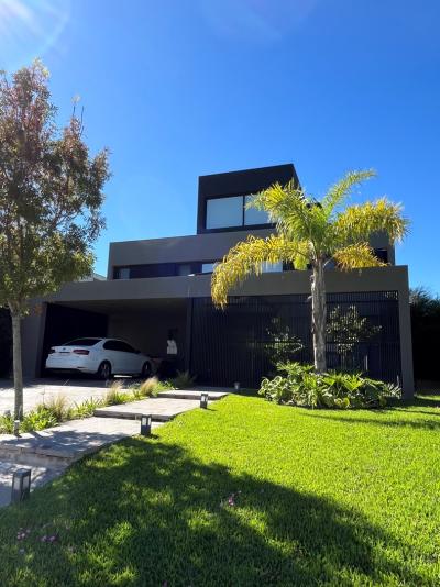 Casa 5 dormitorios en venta en Nordelta, Tigre