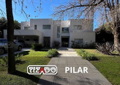 Casa 5 dormitorios en venta en Armenio CC, Pilar