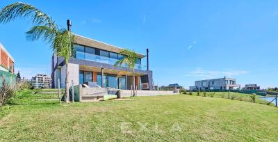 Casa 4 dormitorios en venta en Nordelta, Tigre