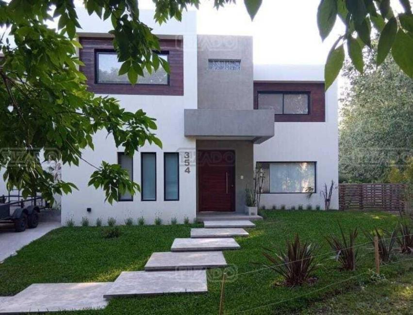 Casa 4 dormitorios en venta en Villanueva, Tigre