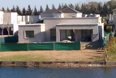 Casa 4 dormitorios en venta en San Matias, Escobar