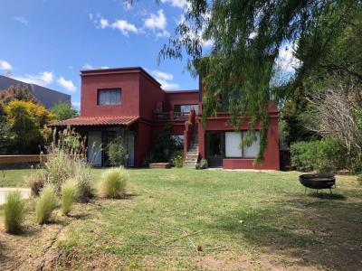 Casa 3 dormitorios en venta en Villanueva, Tigre