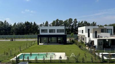 Casa 3 dormitorios en venta en Nordelta, Tigre