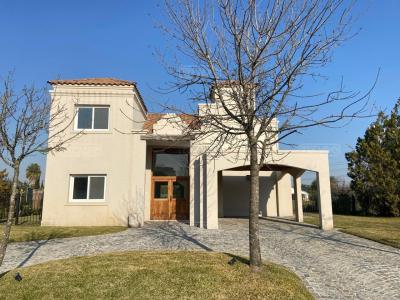 Casa 3 dormitorios en venta en Nordelta, Tigre