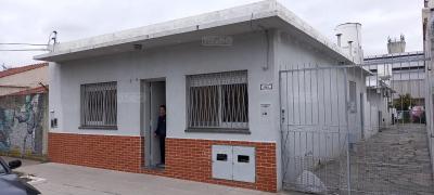 Casa 2 dormitorios en alquiler en Villa Adelina, San Isidro