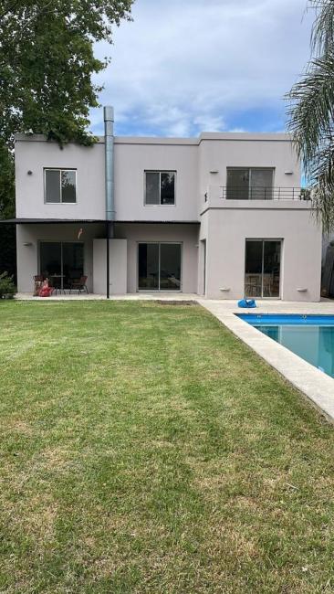 Casa 4 dormitorios en venta en Tigre, Tigre