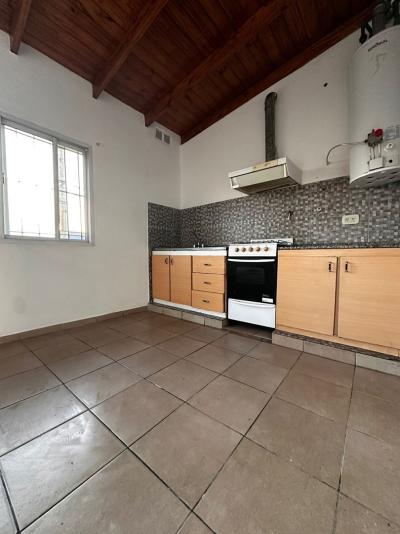 Departamento 2 dormitorios en alquiler en Villa Loma Hermosa, Tres de Febrero