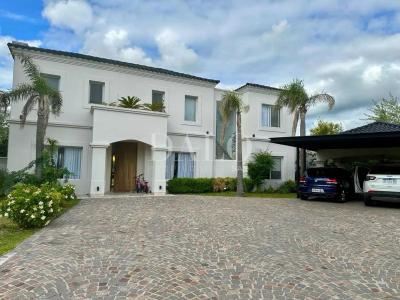 Casa 4 dormitorios en venta en Nordelta, Tigre