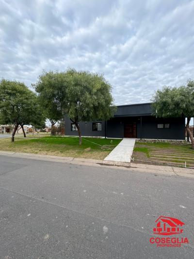 Casa 3 dormitorios en alquiler en Pilar del Este, Pilar