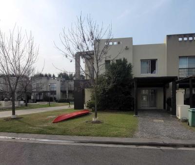 Casa 3 dormitorios en alquiler en Nordelta, Tigre