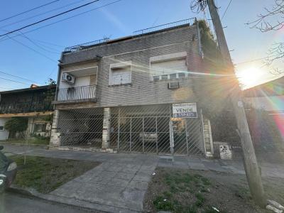 Departamento 2 dormitorios en venta en Castelar, Moron