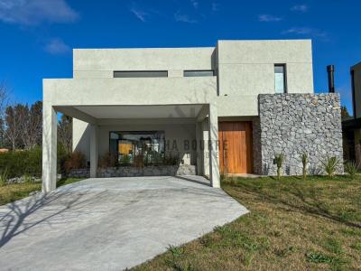 Casa 3 dormitorios en venta en Santo Tomas, Pilar