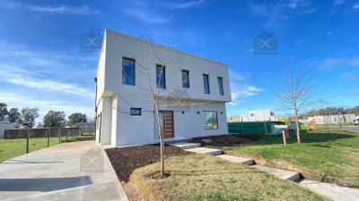 Casa 3 dormitorios en venta en Pilar del Este, Pilar