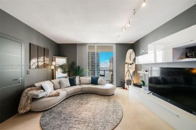 Departamento 1 dormitorios en venta en Miami