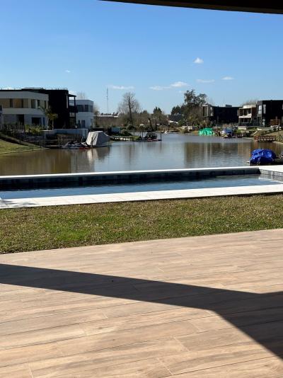 Casa 4 dormitorios en venta en Dique Lujan, Tigre