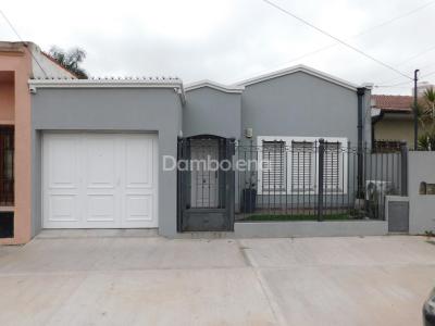 Casa 3 dormitorios en venta en Haedo, Moron