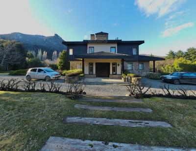 Casa 5 dormitorios en venta en Arelauquen Golf & CC, Bariloche