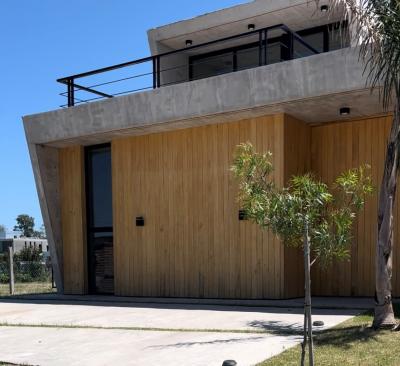 Casa 4 dormitorios en venta en Villanueva, Tigre