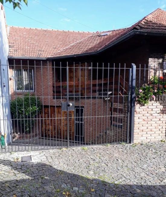 Casa 4 dormitorios en venta en Martinez, San Isidro