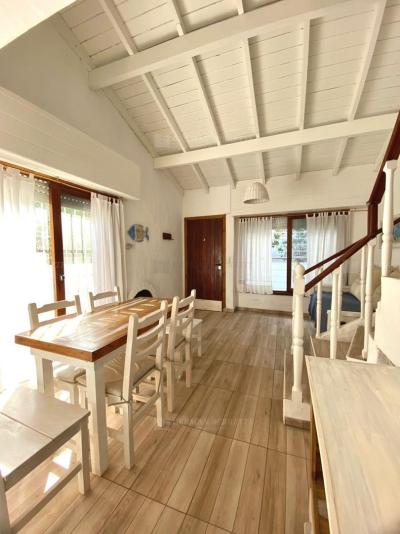 Casa 2 dormitorios en alquiler temporario en Mar de Ostende, Pinamar