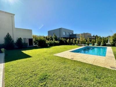 Casa 3 dormitorios en alquiler en Nordelta, Tigre