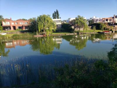 Casa 3 dormitorios en alquiler temporario en Santa Barbara, Tigre