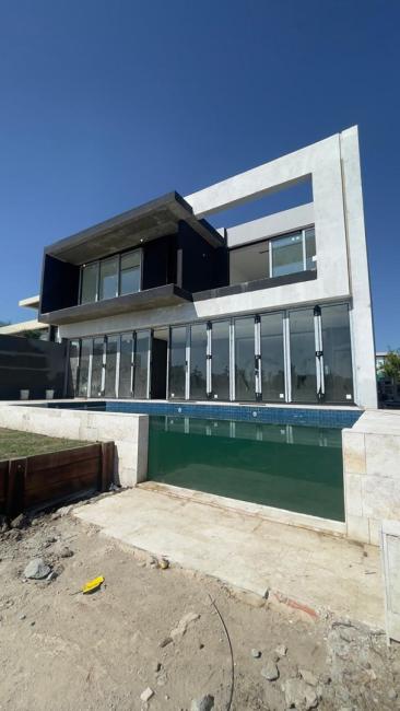 Casa 5 dormitorios en venta en Nordelta, Tigre