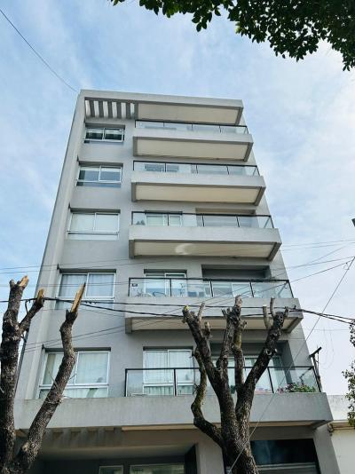 Departamento 2 dormitorios en venta en La Plata