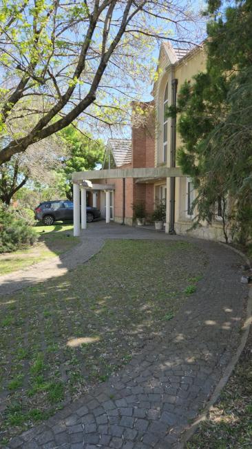 Casa 4 dormitorios en venta en Ayres Del Pilar, Pilar