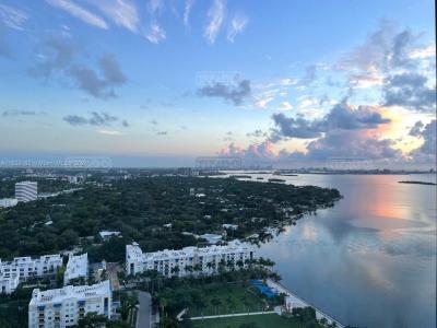 Departamento 2 dormitorios en venta en Miami