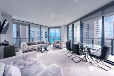 Departamento 3 dormitorios en venta en Miami
