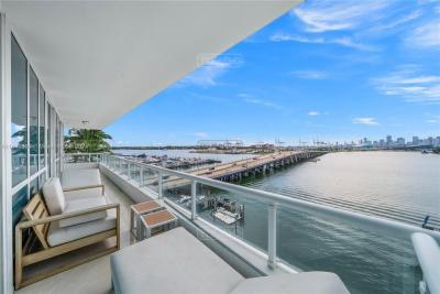 Departamento 3 dormitorios en venta en Miami