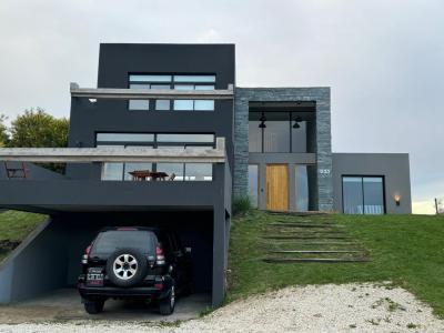 Casa 4 dormitorios en venta en Pinamar
